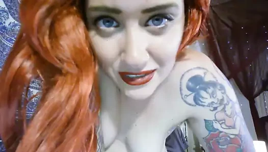 Sıcak kızıl saçlı cei ile Joi