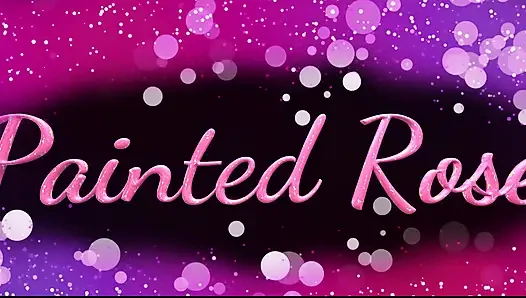 Orta yaşlı seksi kadın solo