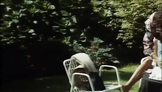 Bahçede ünlü nostaljik porno yıldızı grup seks partisi