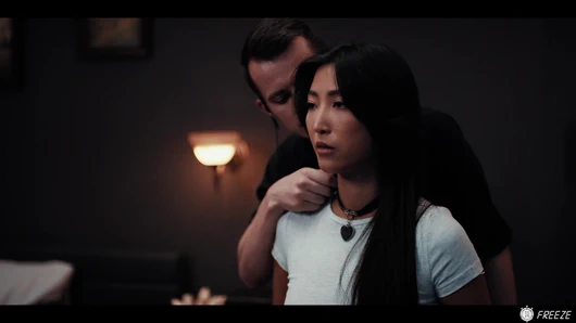 Zaman dondurma fetişi - ateşli Japon kız sert bir grup seks yapıyor