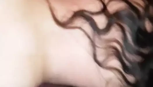 Genç kızı domaltarak sikiyor ve anal muayene