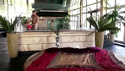Aşık orta yaşlı seksi kadın - (tam film)
