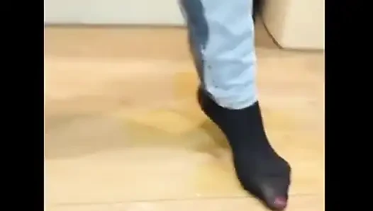 Jeans and pantyhose wetting compilation