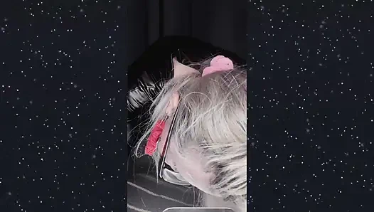 Belden bağlamalı öğürüyor kadın kılıklı ağzına asmr büyüleyici