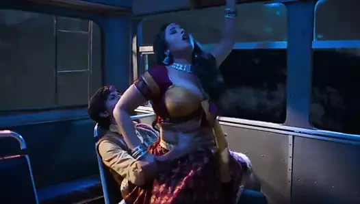 Hindi Movie - Mastraam BHABHI KI CHALTI BUS ME CHUDAI