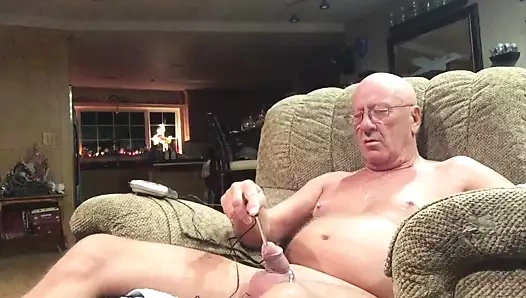 Sondaj ve elektro oyundan sonra cuming