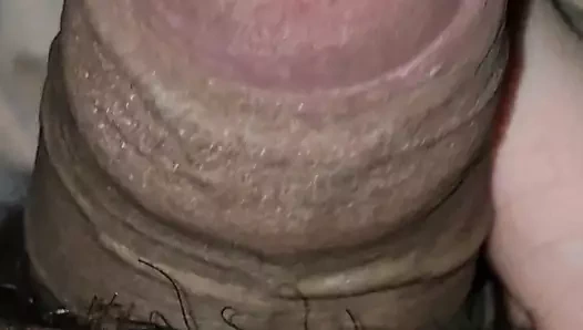 Üvey anne en iyi yakın çekim Alman üvey oğlu büyük yarakla mastürbasyon yapıyor