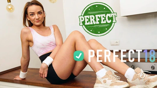 Olivia Trunk perfect18 tarafından nasıl orgazm olabileceğini biliyor