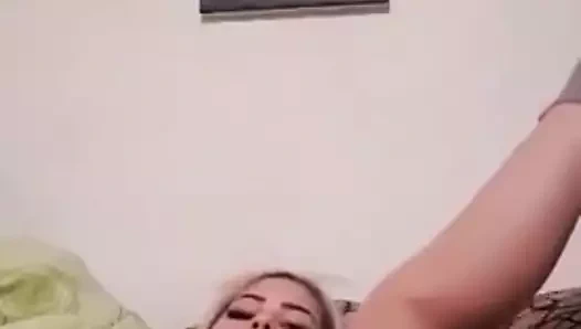 Blodne flash kedi ve mastürbasyon