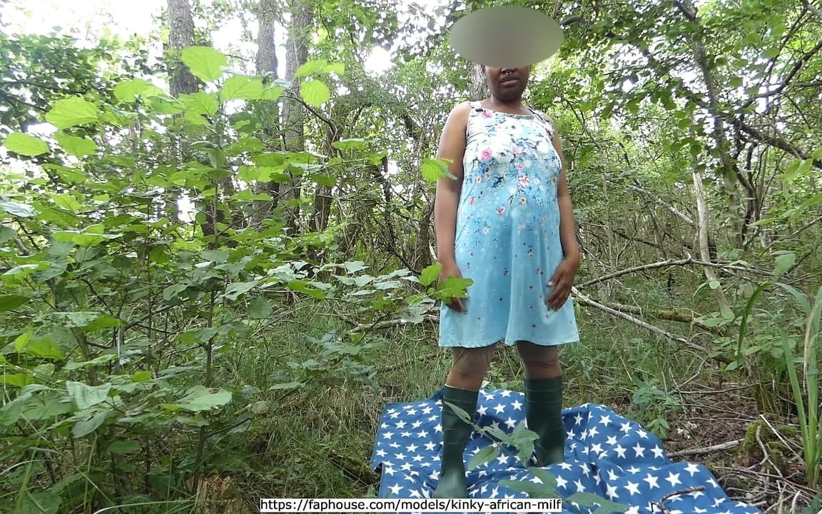 Must See: With A Pet Leash In The Forest Feat Kinky African Milf Saggy Tits Outdoor African Hairy Stockings Hd Porn (Full Video) - USA Special