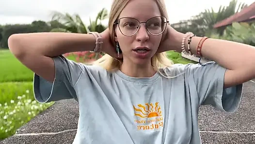 Yapay zekalı bir kız arkadaş sana nasıl yardım edebilir (veya seni kırabilir)