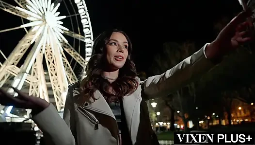 Vixenplus sarışın ateşli evli kadın Emily Jade büyük zenci tarafından dölleniyor
