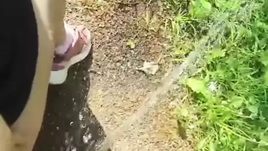 Arabanın dışına ilk çiş