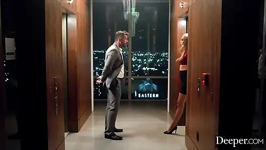 Derin. Muhteşem altın avcısı erkek arkadaşının üvey babası tarafından baştan çıkarılıyor