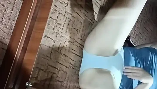 OniSoi - I caught my stepsister Chinese red-handed masturbating while looking at her own pussy