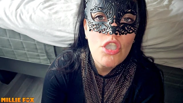 Millie Fox - Королева глотания спермы - подборка (огромные порции спермы)