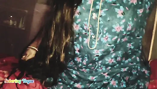 Hintli Bengalli desi yenge ve husbend arkadaşı tam sesi çok sert blawjab ve amcık yalıyor