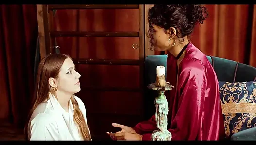 Hizmet üst: Diosa Mor ve Karma ile şehvetli lezbiyen hakimiyeti.