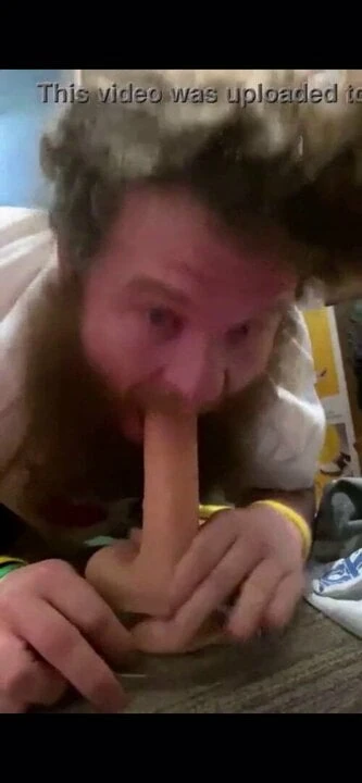 Welebate gag seviyor