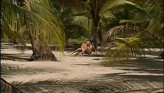 Sahilde aşk... Amcık yalama amcık sikişi, ağızda orgazm