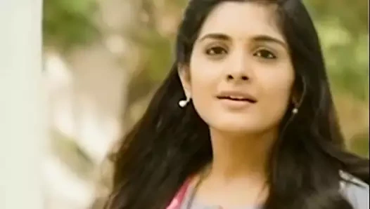 Sevimli sevgilim Nivetha Thomas boşalıyor, ağır çekim