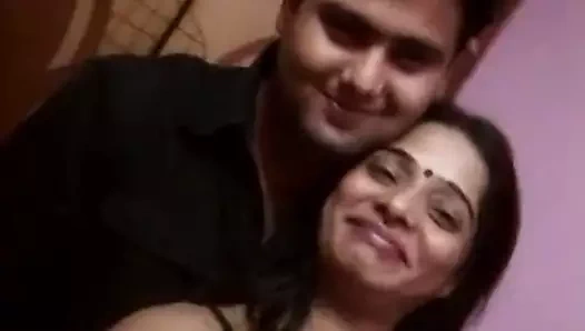 Beni kilitle shaadi ke faayade, güzel boudi