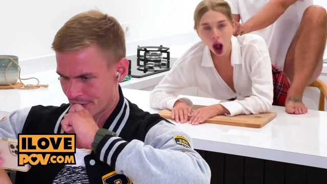 Arkadaşımın girlfriend ile aldatıyor, californiababe