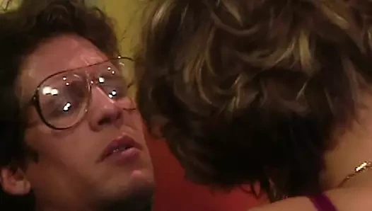 Erkek delisi ateşi heyecan verici bir çılgınlık içinde