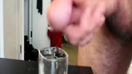 İlk boşalma videom.... zevk almak