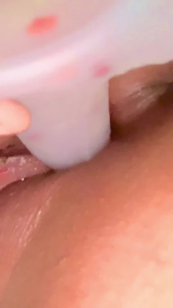 Colombiana Mala Lesbiana - AngieSowet становится дикой