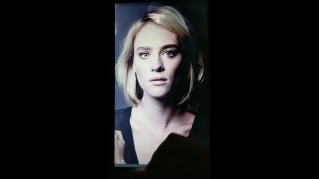 Mackenzie Davis boşalıyor