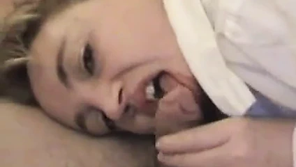 Liseli kız gibi giyinmiş tatlım.m4v