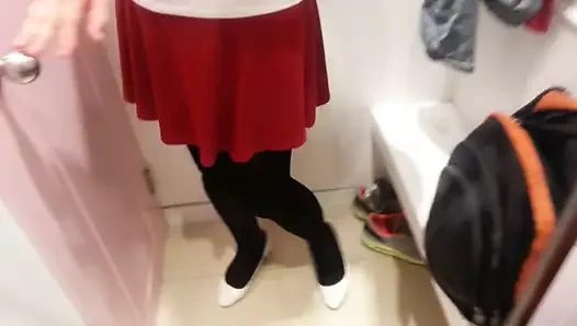 Siyah külotlu çorap teaser 23 ile beyaz patent pompaları