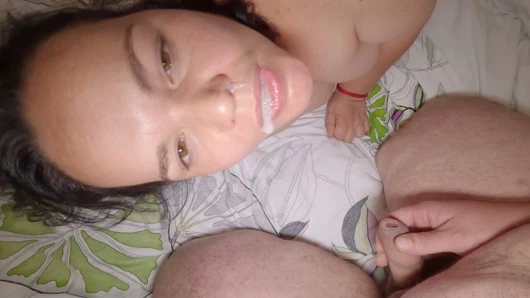 Tombul amatör evli kadınla en iyi boşalmaların ev yapımı seks derlemesi