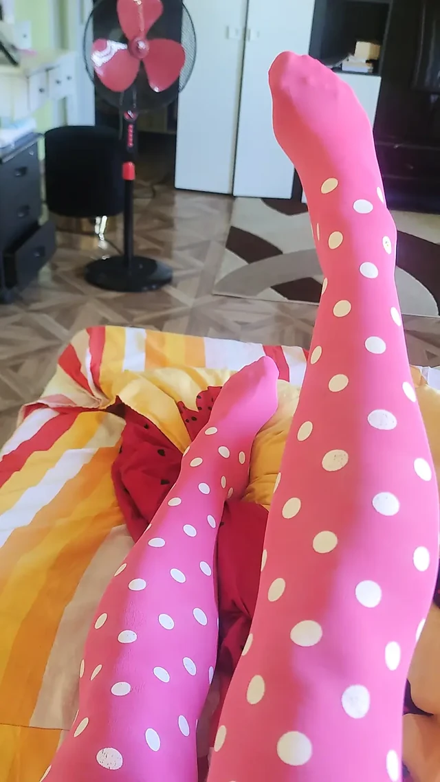 Pembe külotlu çorap