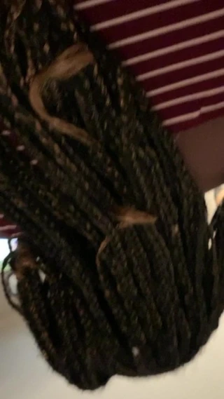 Jamaikalı phatty alma göt ovuşturdu ve el yordamıyla at onu yerde