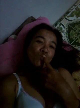 Tayland kız parmak oral seks