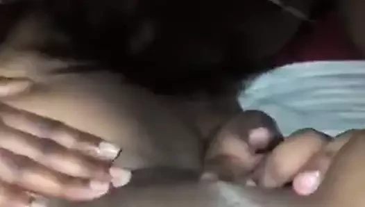 3 kız kardeş yeme KEDİ