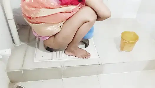 Indian Muslim Wife and Hindu Friend Sex Video