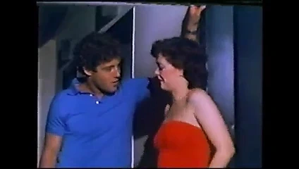 Rick iverson ve tish bir asansörde