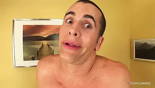 Büyük memeli sarışın psikiyatrik danışmanlık istiyor ve sonunda doktor ofisinde sikişiyor