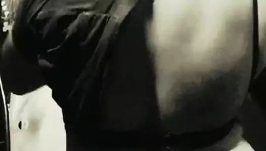 arkadaşım karısı göğüsler