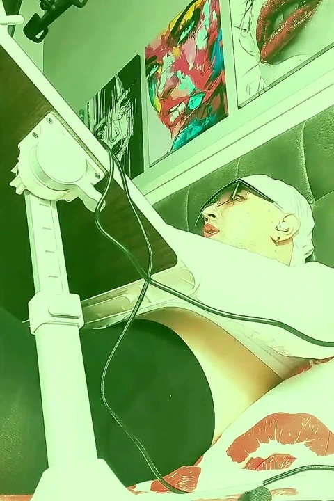 Sekreter beni çok azgın söylüyor