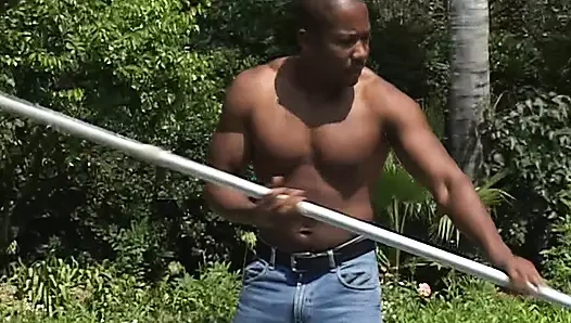 Genç kız büyük zenci yarağını seviyor