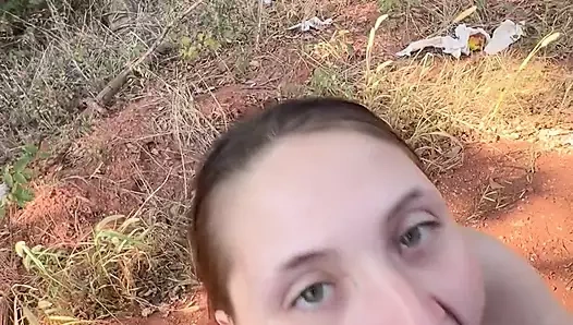 Açık havada ıslak sakso - neredeyse yakalanıyor