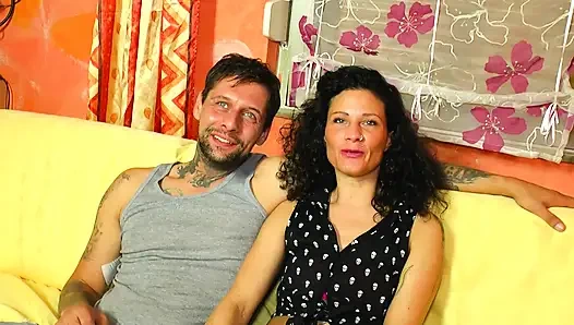 Geiles Deutsches Paar Zu Hause Besucht - azgın Alman çift evde ziyaret etti