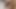 Darkhaired üniversiteli kız Irene rüzgara doğru geçişte gezinmekten hoşlanıyor