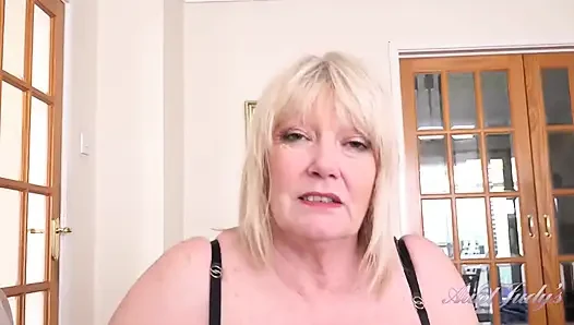 Judys - büyük memeli olgun terapistin Dr. Amy Goodhead tam olarak neye ihtiyacınız olduğunu biliyor