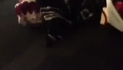 Arie bize penisini ve melisanın poposunu gösteriyor