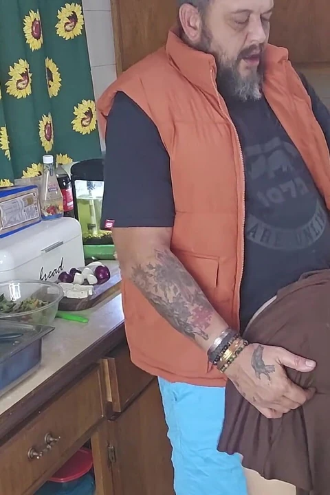 Şiplak mutfakta sikiş